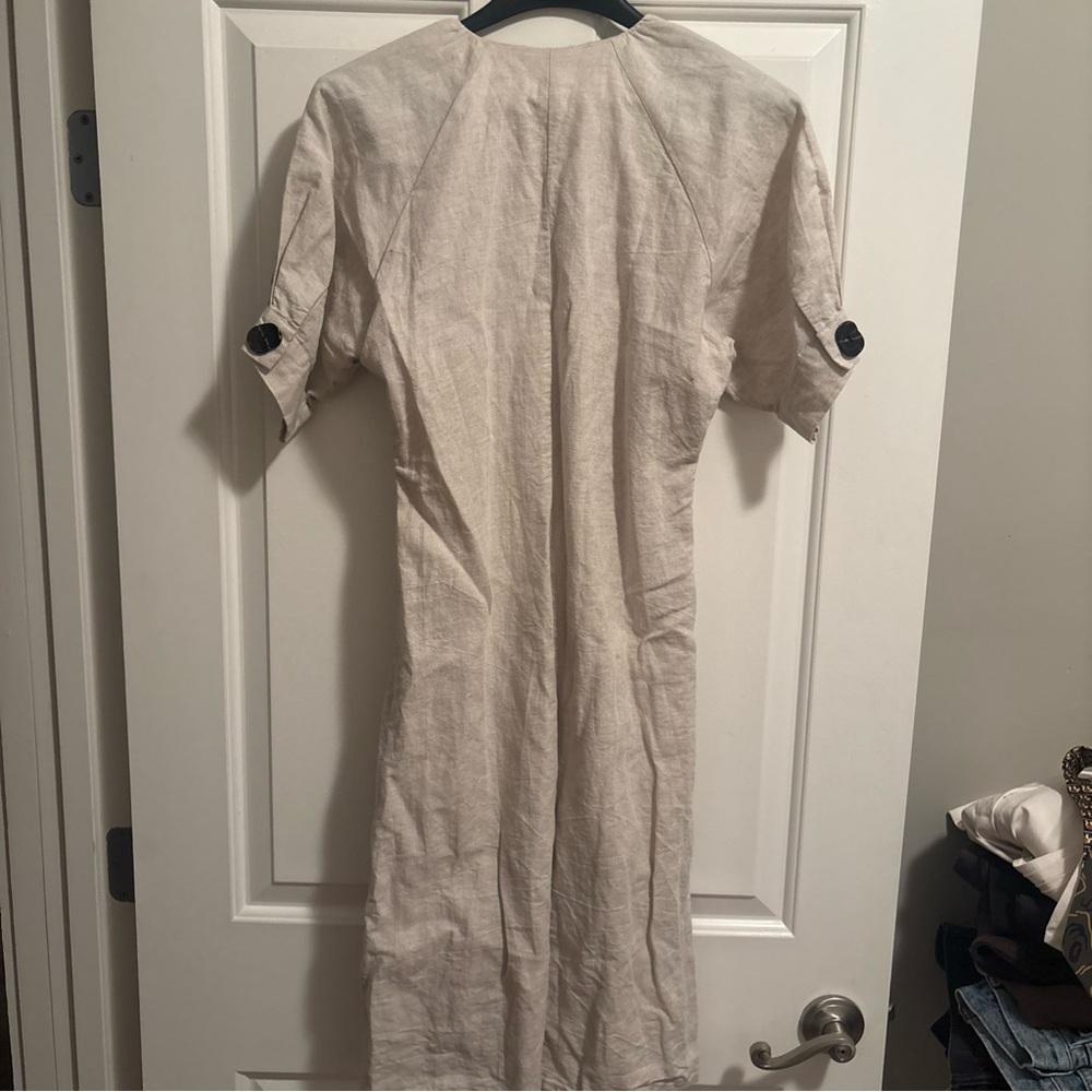 NA-KD BUTTONED LINEN DRESS V-NECK PUFF SLEEVES SAND SIZE SMALL - Picture 10 of 13